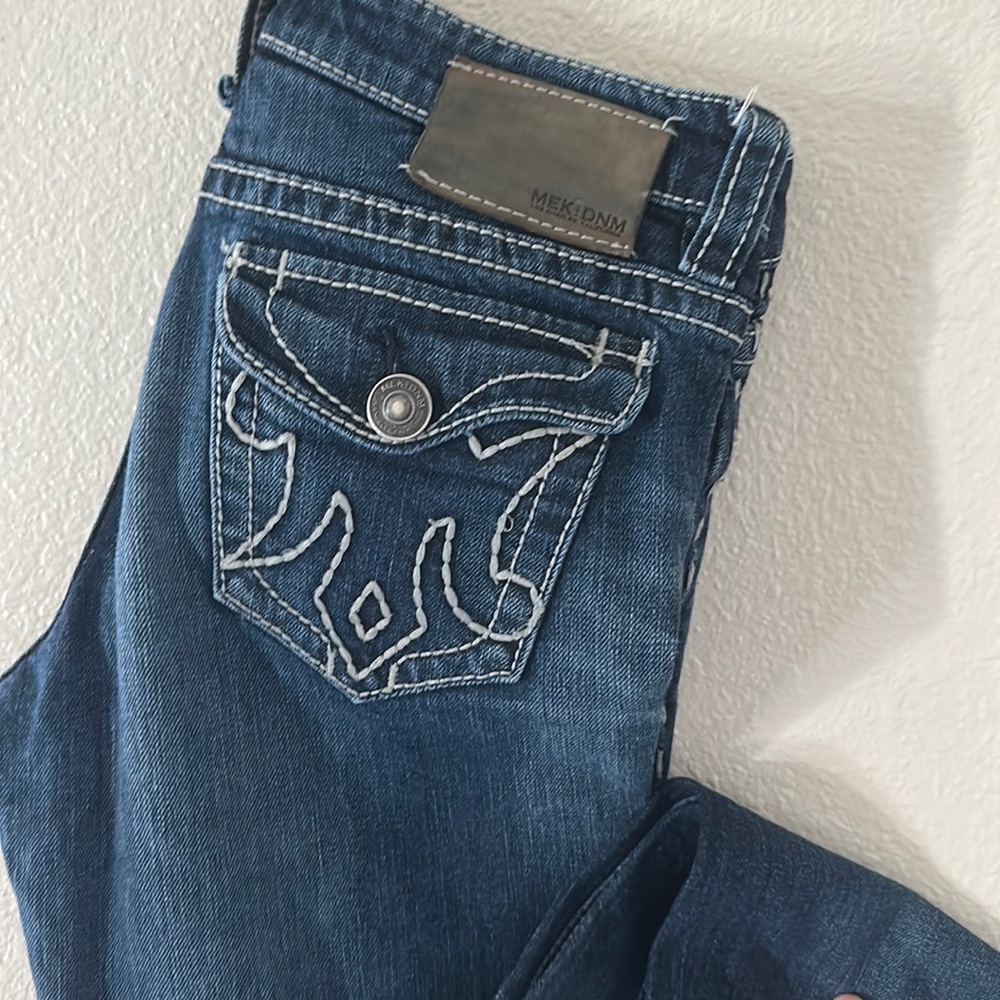MEK DNM size 28X34 Slim Boot. Wore a couple times, no wear shown on the bottom.
